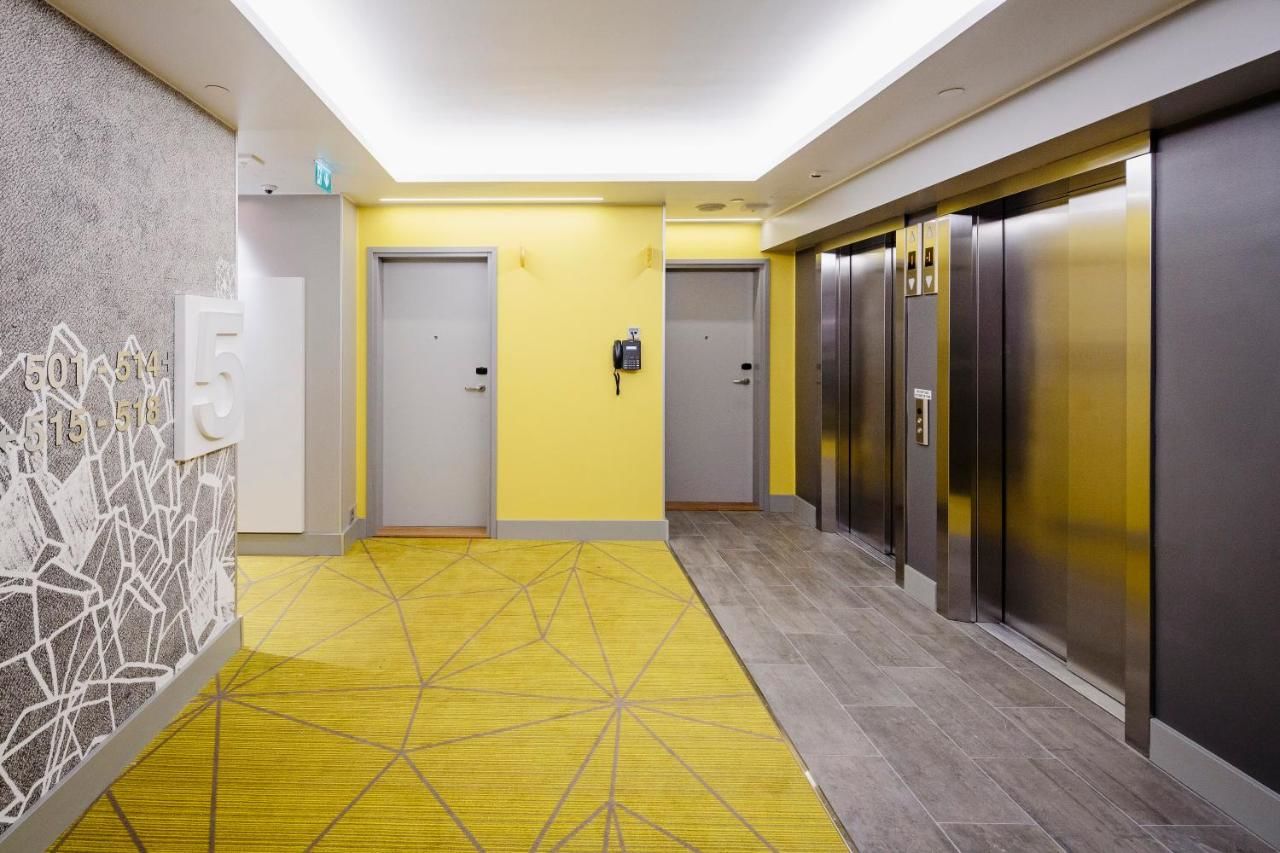 Отель Hotel Indigo Helsinki-Boulevard Хельсинки